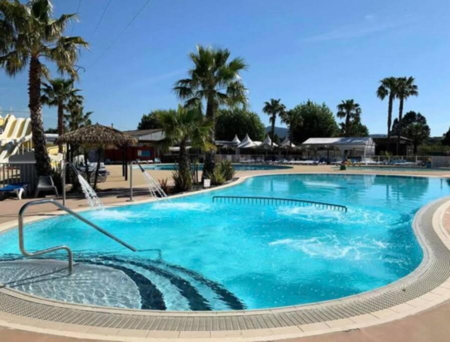 Le Moorea Mobilhome Camping Le Montourey 4 Etoiles Fréjus Eksteriør billede